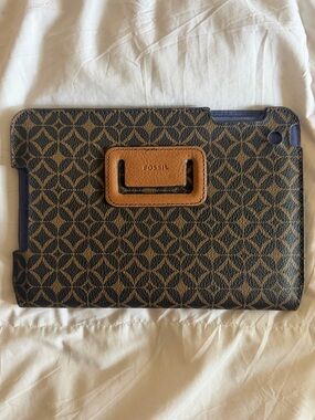 Fossil Leather Monogram Tablet Case with Suede Lining ~ tan, brown, navy
